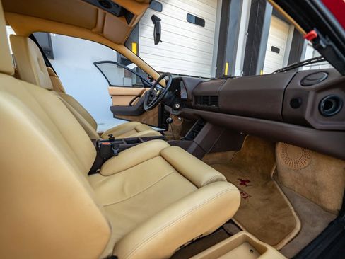 Used 1989 Ferrari Testarossa RWD image 14