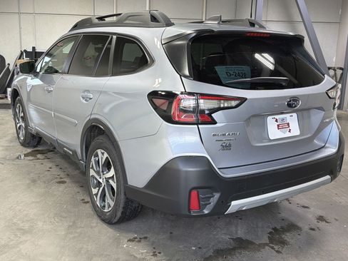 Certified 2022 Subaru Outback Limited image 5