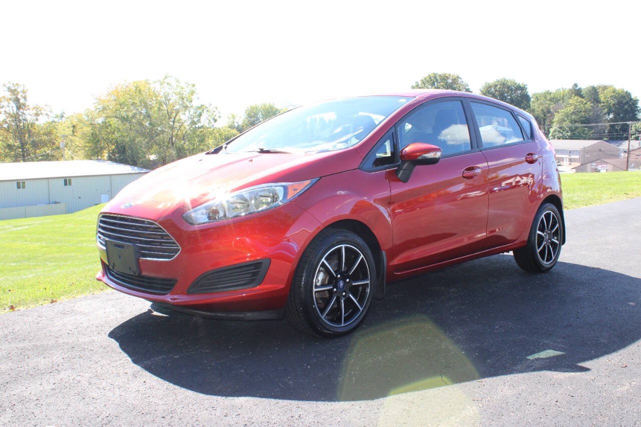 Used 2018 Ford Fiesta SE w/ Cold Weather Package FWD image 3