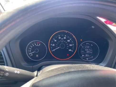 Used 2019 Honda HR-V LX image 16