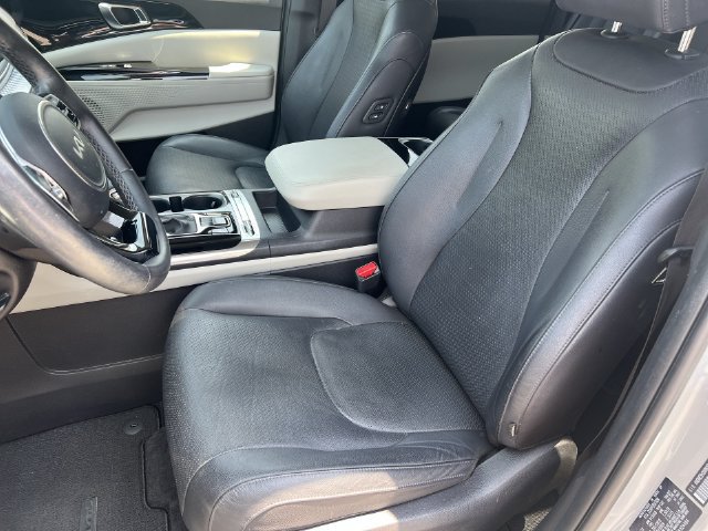 Used 2024 Kia Carnival SX Prestige FWD image 37
