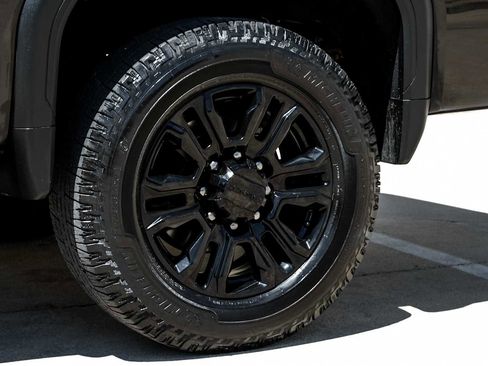 Used 2022 GMC Sierra 3500 Denali w/ Denali Black Diamond Edition AWD/4WD image 53
