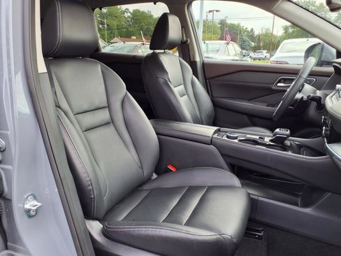 Used 2021 Nissan Rogue SL image 8