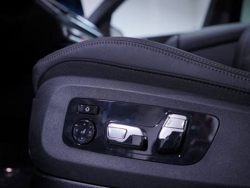 New 2026 BMW X5 M60i w/ Parking Assistance Package image 14