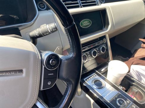 Used 2017 Land Rover Range Rover Supercharged AWD/4WD image 30