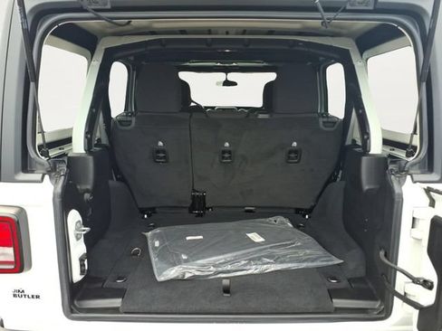 Used 2022 Jeep Wrangler Unlimited Sport AWD/4WD image 22