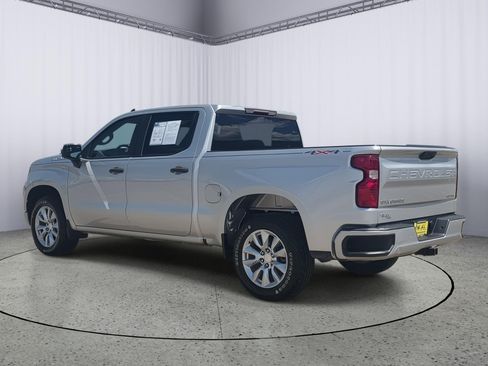 Used 2022 Chevrolet Silverado 1500 Custom AWD/4WD image 7