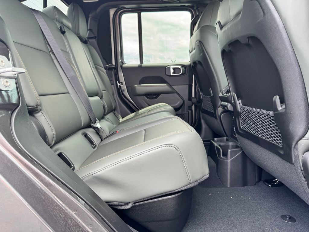 New 2026 Jeep Gladiator Mojave AWD/4WD image 13