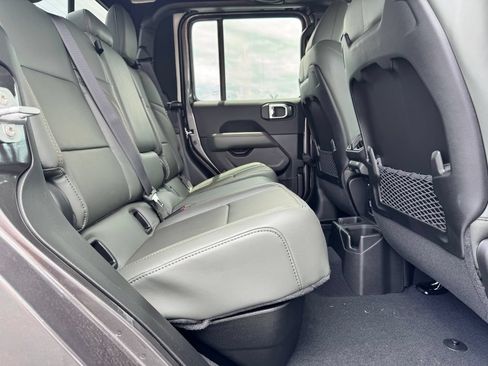 New 2026 Jeep Gladiator Mojave AWD/4WD image 13