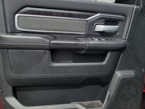 Used 2021 RAM 2500 Big Horn w/ Night Edition image 7