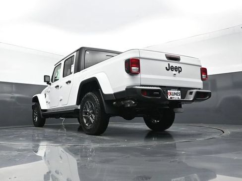New 2026 Jeep Gladiator Sport AWD/4WD image 52