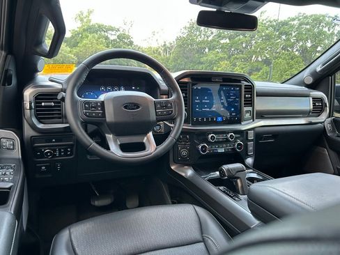Used 2025 Ford F150 Lariat image 12