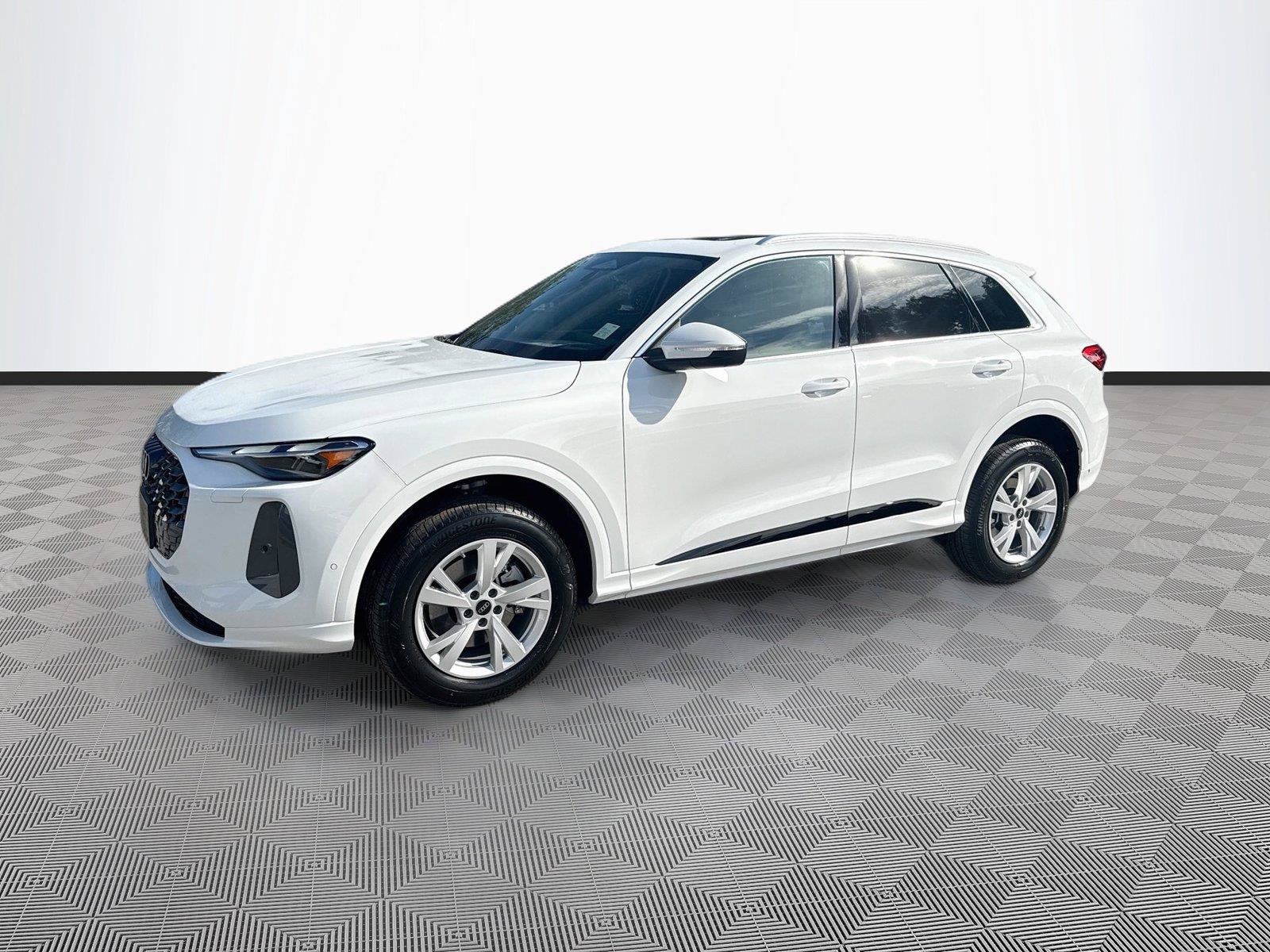 New 2026 Audi Q5 Premium AWD/4WD image 3