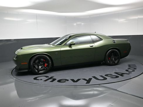 Used 2022 Dodge Challenger SRT Hellcat Redeye RWD image 6