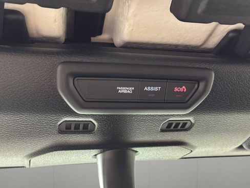 Used 2023 Jeep Wrangler Unlimited Sahara w/ Cold Weather Group AWD/4WD image 38