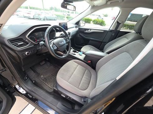 Used 2021 Ford Escape SE w/ SE Sport Appearance Package AWD/4WD image 13