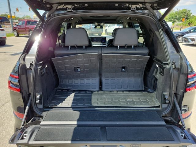 Used 2025 BMW X7 M60i AWD/4WD image 10