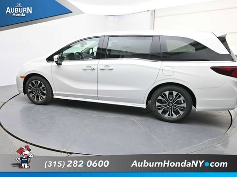 New 2026 Honda Odyssey Elite image 15