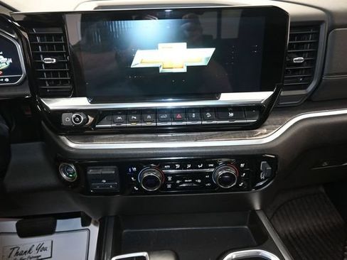 Used 2025 Chevrolet Silverado 1500 LTZ AWD/4WD image 10