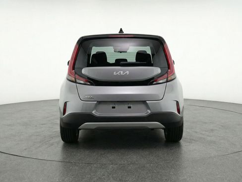 Used 2025 Kia Soul LX w/ LX Technology Package image 7