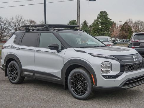 New 2026 Mitsubishi Outlander AWD image 7