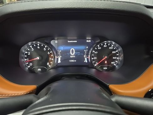 Used 2023 Jeep Compass Limited image 21