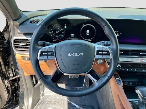 Used 2025 Kia Telluride SX Prestige X-Pro image 18