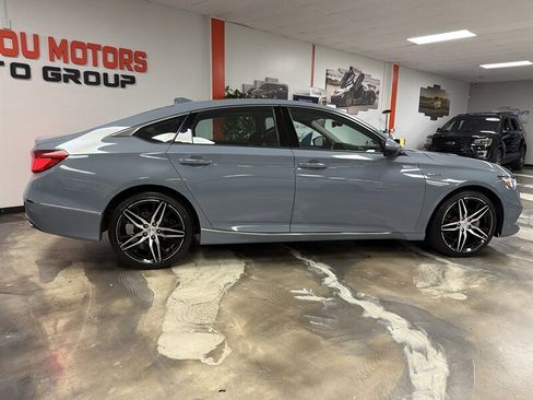 Used 2021 Honda Accord Touring image 14