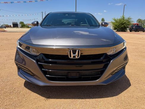 Used 2020 Honda Accord Sport image 2