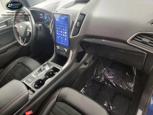 Certified 2024 Ford Edge ST-Line AWD/4WD image 19