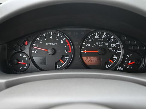 Used 2018 Nissan Frontier SV AWD/4WD image 39