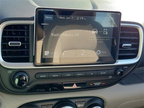 New 2026 Hyundai Venue SEL image 9