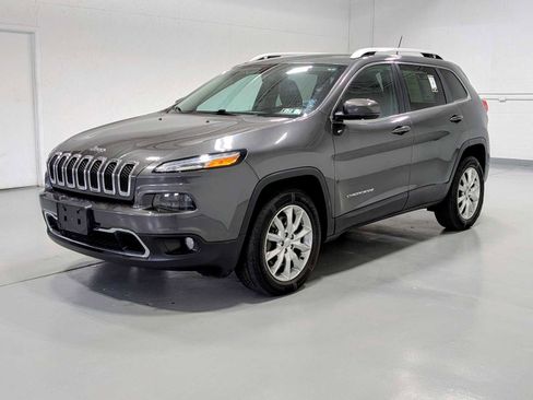 Used 2017 Jeep Cherokee Limited AWD/4WD image 1