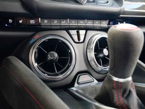 Used 2019 Chevrolet Camaro ZL1 image 64
