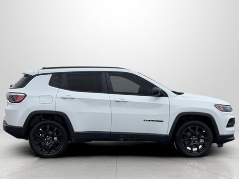 New 2026 Jeep Compass Latitude AWD/4WD image 4