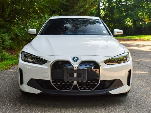 Used 2023 BMW i4 eDrive35 w/ Premium Package RWD image 13