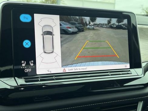 New 2026 Volkswagen Atlas SE FWD image 19