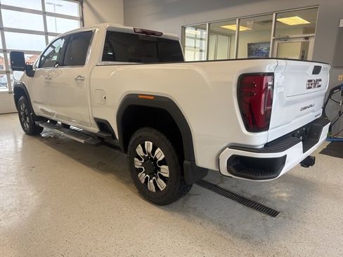 New 2026 GMC Sierra 3500 Denali w/ Technology Package image 11