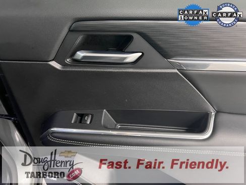 Used 2025 GMC Acadia Elevation image 38