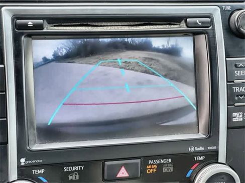 Used 2014 Toyota Camry XLE image 26