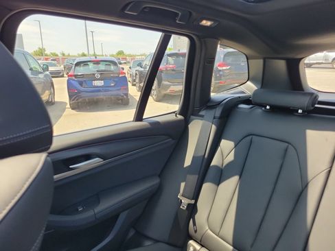 Used 2022 BMW X3 xDrive30i w/ M Sport Package AWD/4WD image 8