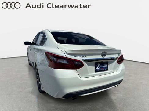 Used 2018 Nissan Altima 2.5 SR FWD image 8