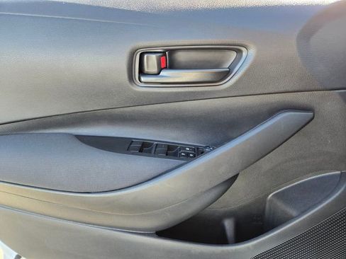 Certified 2025 Toyota Corolla LE image 17