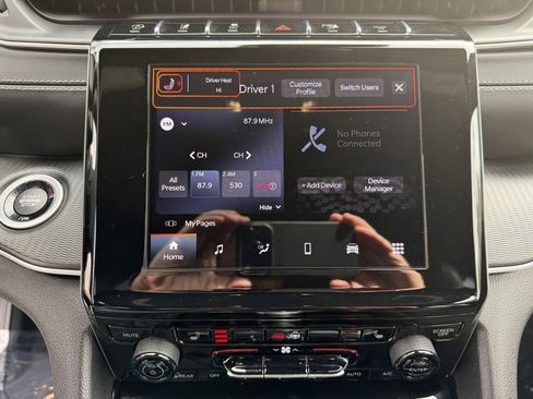 Used 2023 Jeep Grand Cherokee Altitude image 25