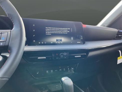 New 2026 Nissan Kicks SR w/ Cold Weather Package image 8