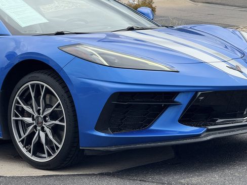 Used 2024 Chevrolet Corvette Stingray Preferred Cpe w/ Z51 Performance Package RWD image 2