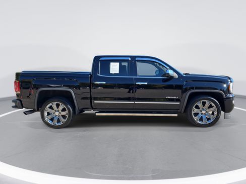 Used 2017 GMC Sierra 1500 Denali w/ Denali Ultimate Package image 4