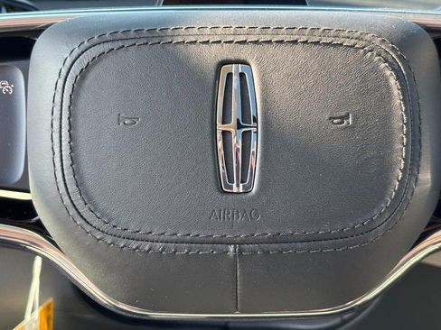 New 2025 Lincoln Navigator L Reserve image 19