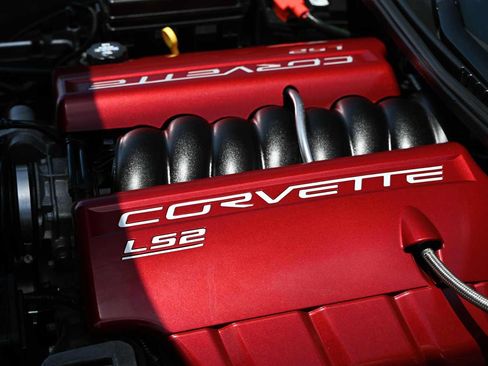 Used 2006 Chevrolet Corvette Convertible w/ Preferred Equipment Group RWD image 25