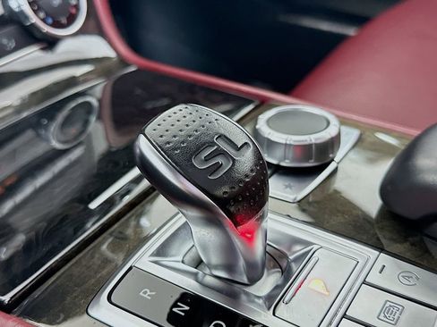 Used 2018 Mercedes-Benz SL 550 image 18